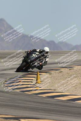 media/Oct-02-2025-Racers Edge (Thu) [[2c91cb6ab3]]/2-A Group/Session 5-Turn 12 (130pm)/